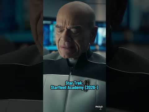 The Doctor in Starfleet Academy vs Star Trek Voyager